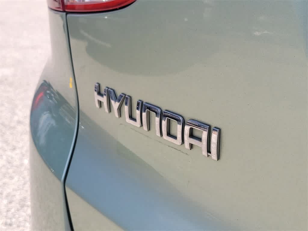 Thumbnail: 2011 Hyundai Tucson - 8