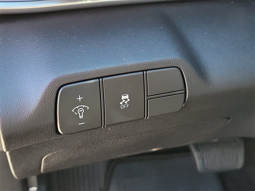 Thumbnail: 2024 Hyundai Elantra - 19