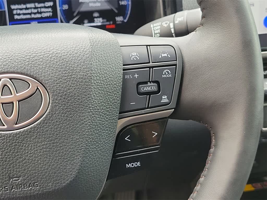 Thumbnail: 2025 Toyota Camry - 25