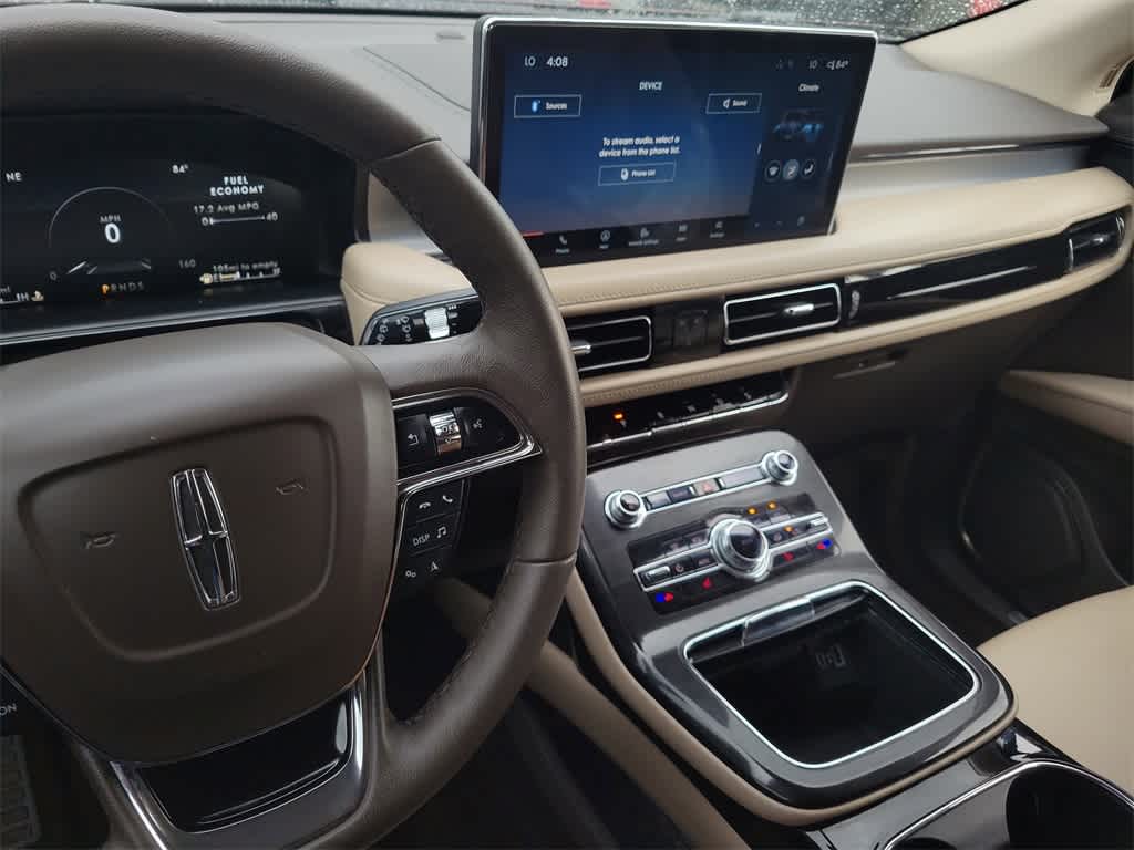 Thumbnail: 2023 Lincoln Nautilus - 31