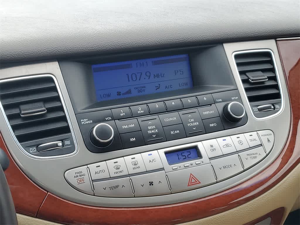 Thumbnail: 2013 Hyundai Genesis - 26