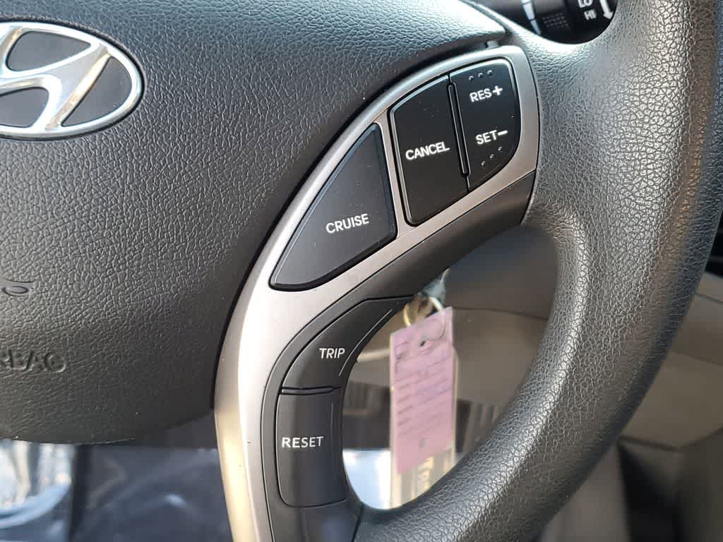 Thumbnail: 2013 Hyundai Elantra - 24