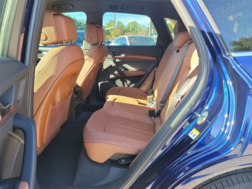 Thumbnail: 2022 Audi Q5 - 11