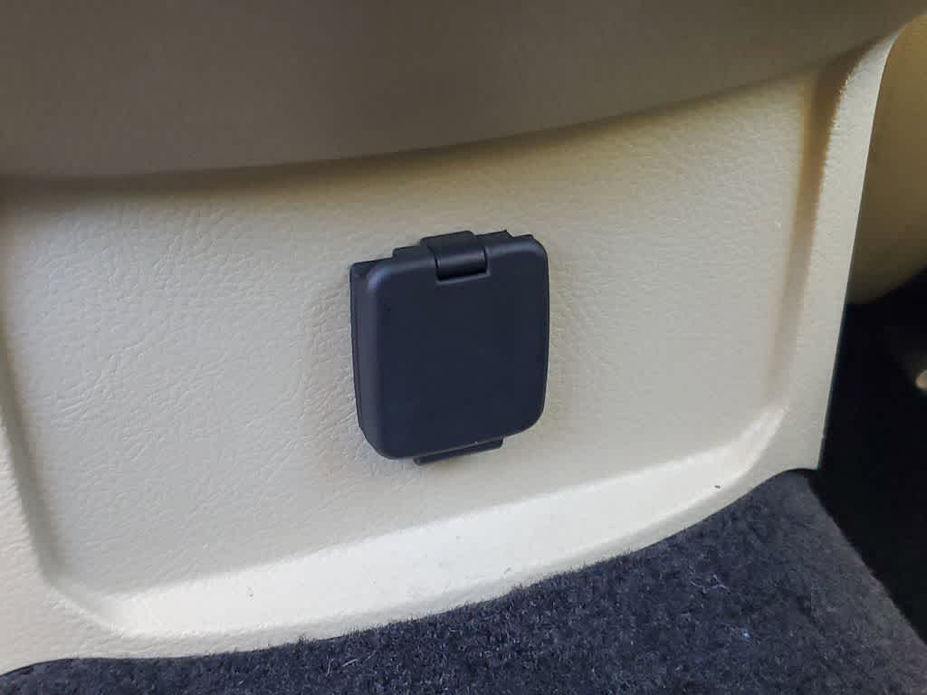 Thumbnail: 2013 Ford Fusion - 12