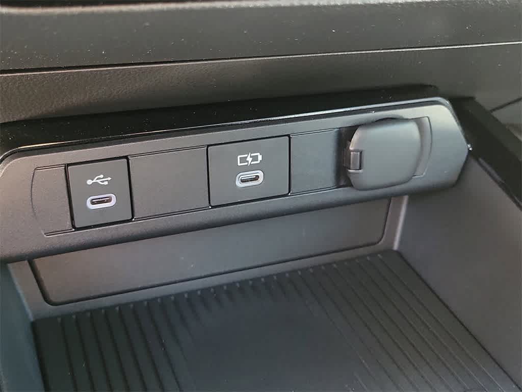 Thumbnail: 2024 Toyota Prius - 30