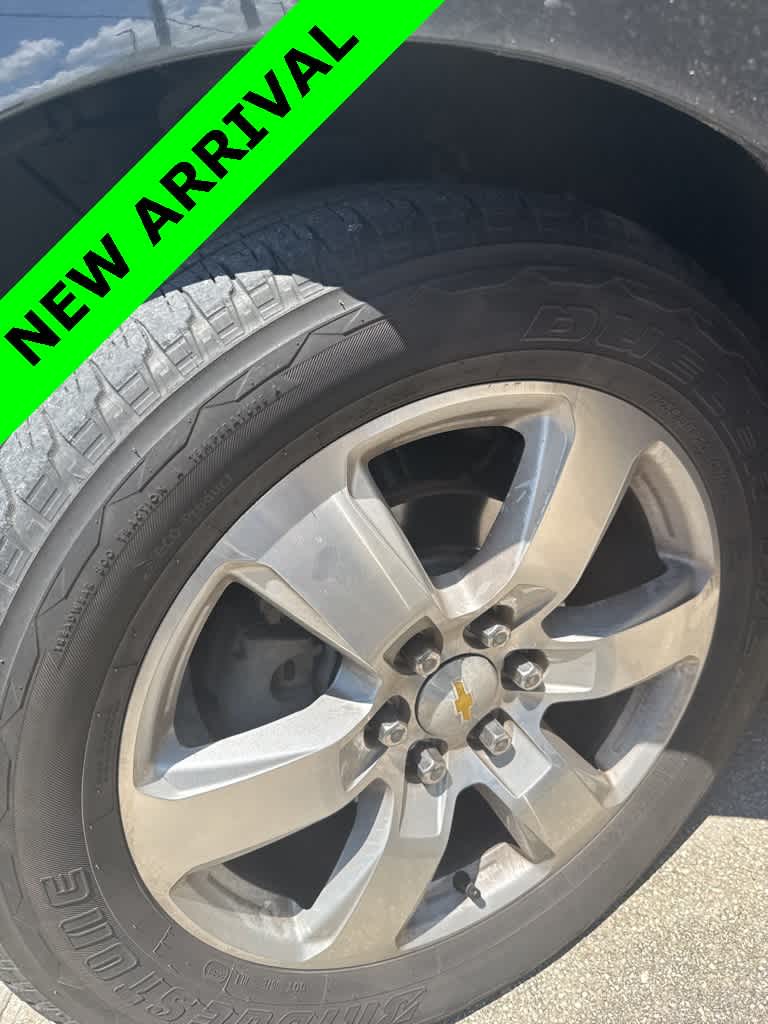 Thumbnail: 2017 Chevrolet Traverse - 3