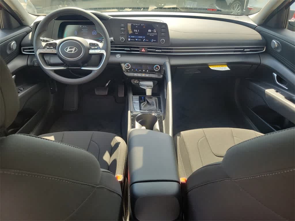 Thumbnail: 2025 Hyundai Elantra - 13