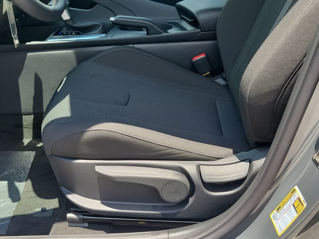 Thumbnail: 2026 Hyundai Elantra - 14