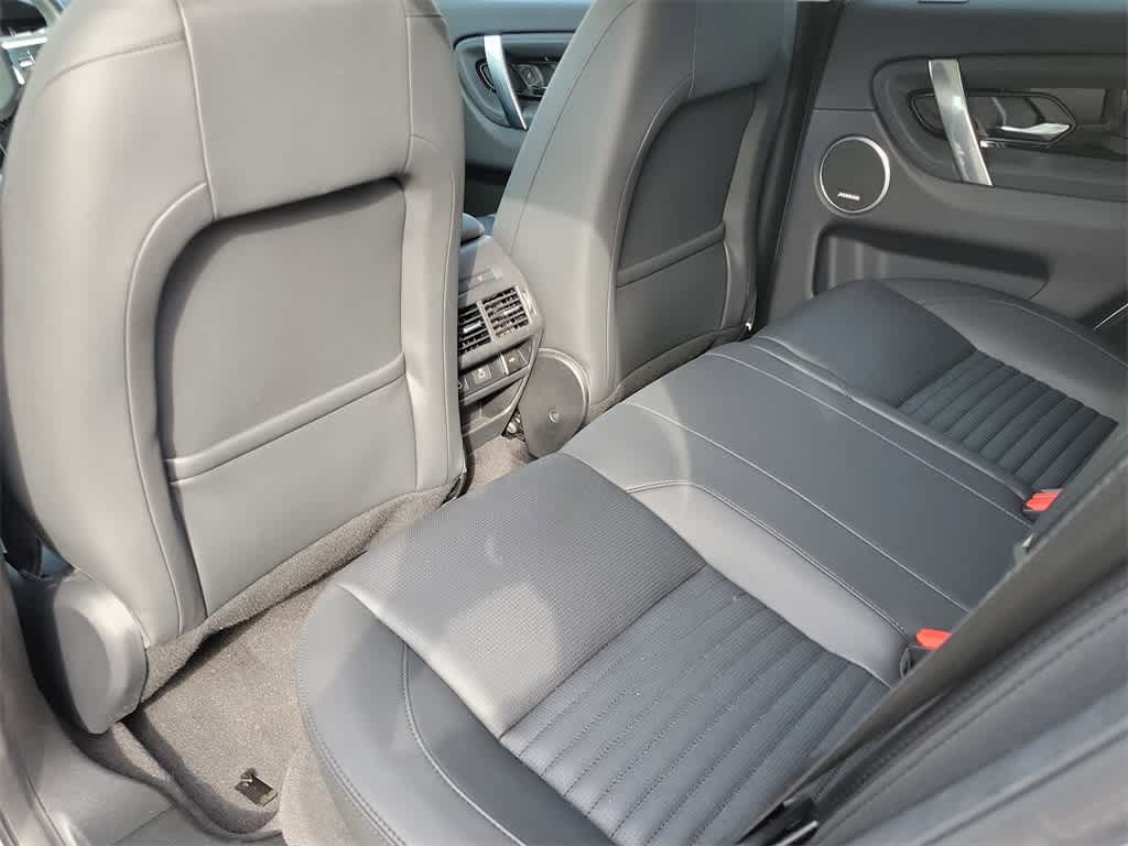 Thumbnail: 2024 Land Rover Discovery Sport - 11