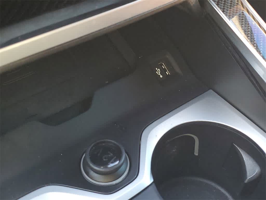 Thumbnail: 2024 BMW X7 - 31