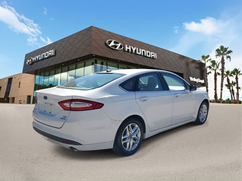 Thumbnail: 2013 Ford Fusion - 3