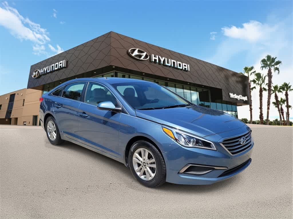 Thumbnail: 2016 Hyundai Sonata - 4