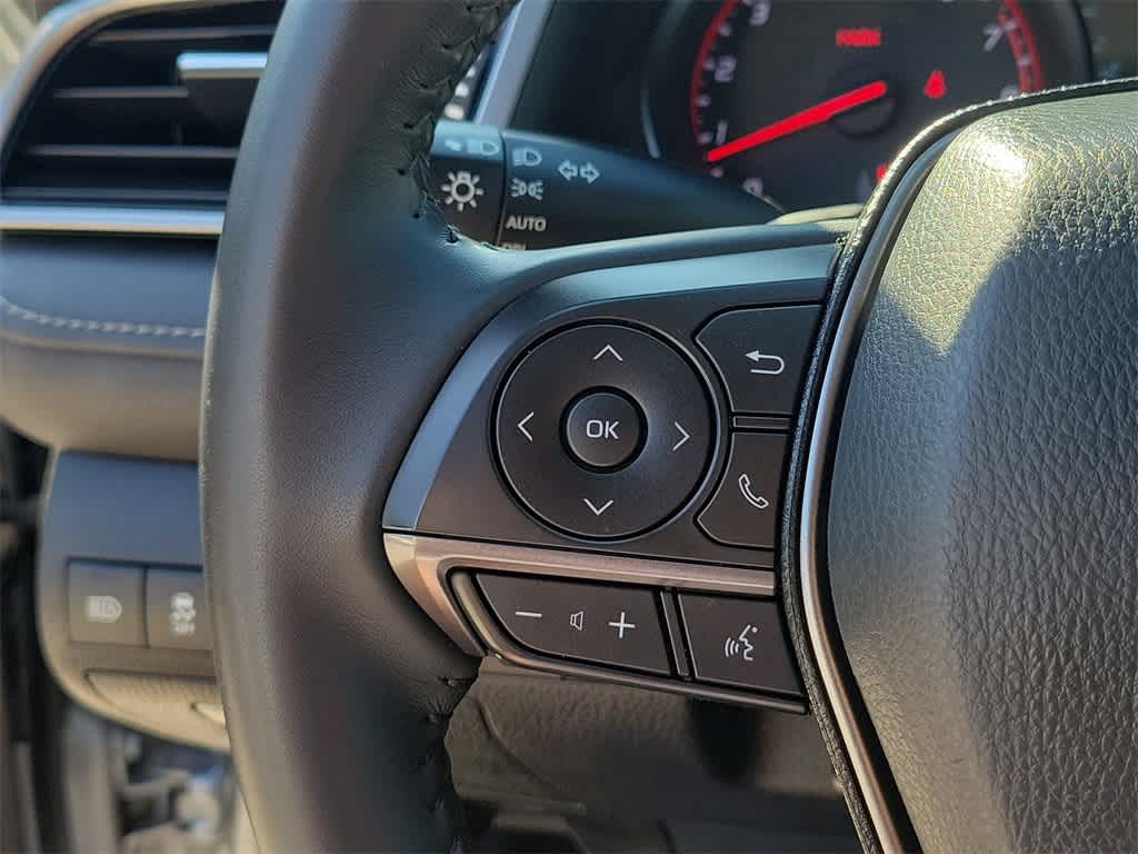 Thumbnail: 2022 Toyota Camry - 27