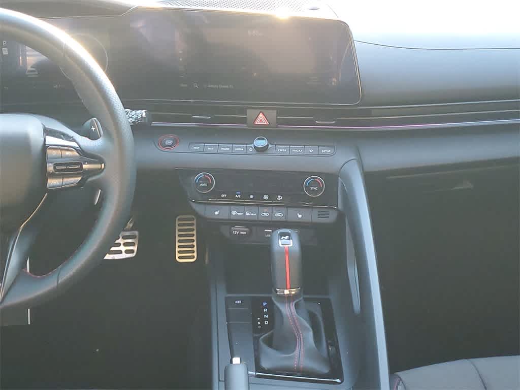 Thumbnail: 2024 Hyundai Elantra - 15