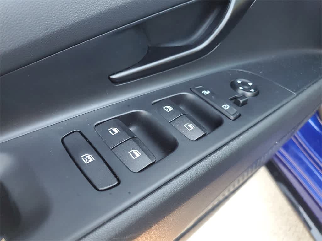 Thumbnail: 2024 Hyundai Elantra - 17