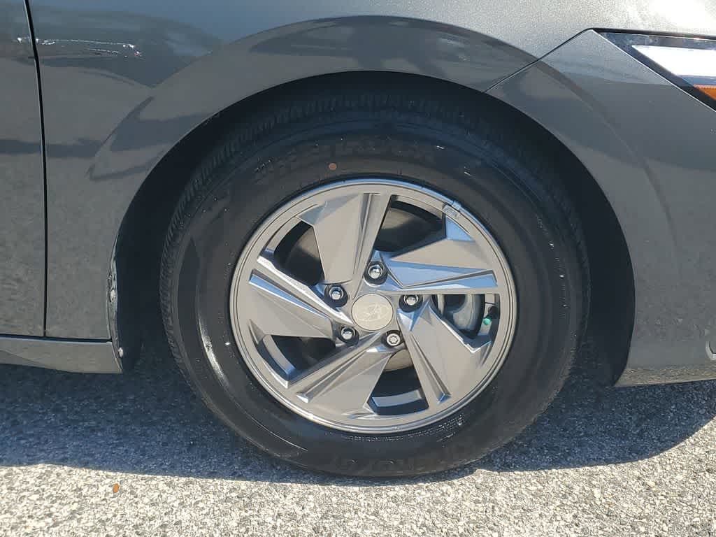 Thumbnail: 2024 Hyundai Elantra - 5