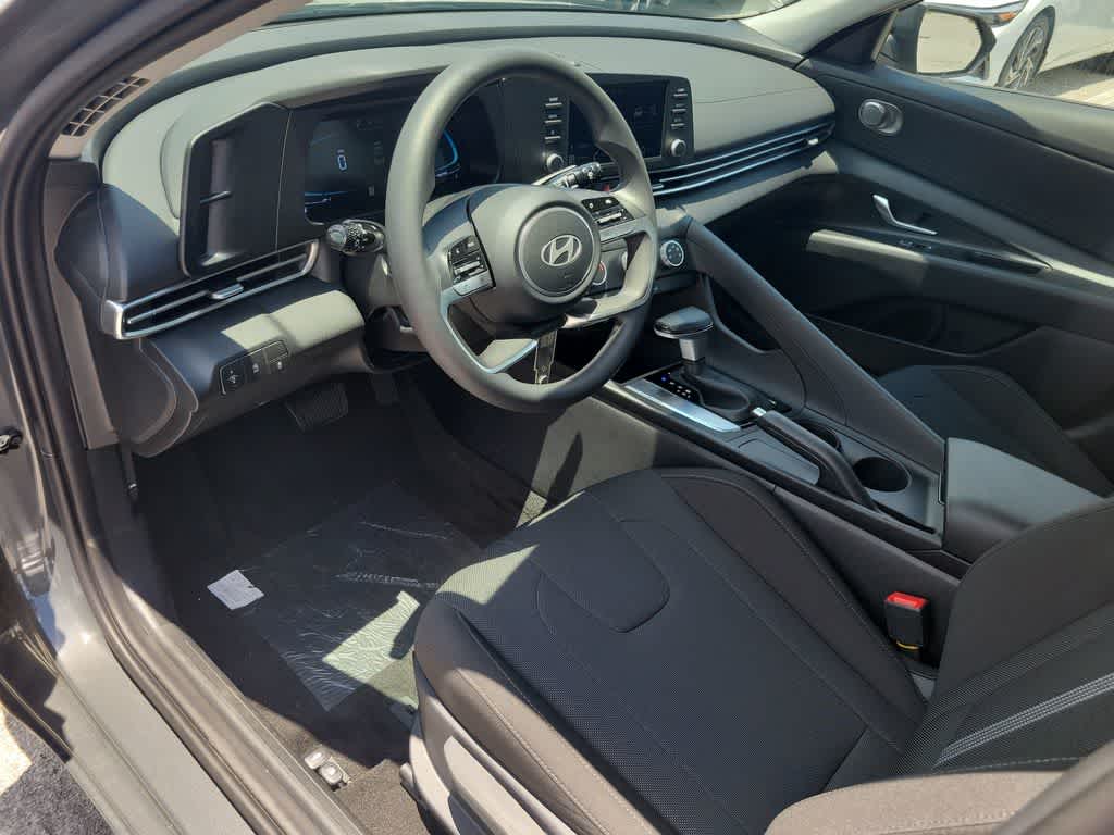 Thumbnail: 2026 Hyundai Elantra - 12