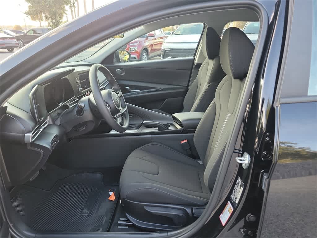 Thumbnail: 2023 Hyundai Elantra - 21