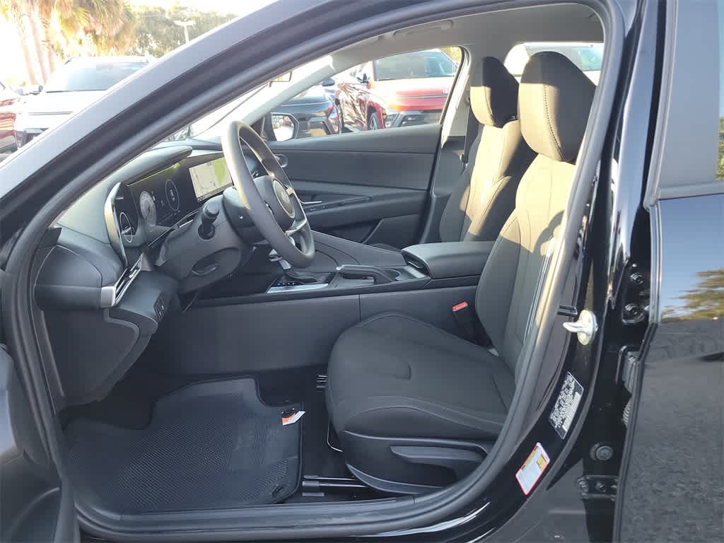 Thumbnail: 2024 Hyundai Elantra - 22