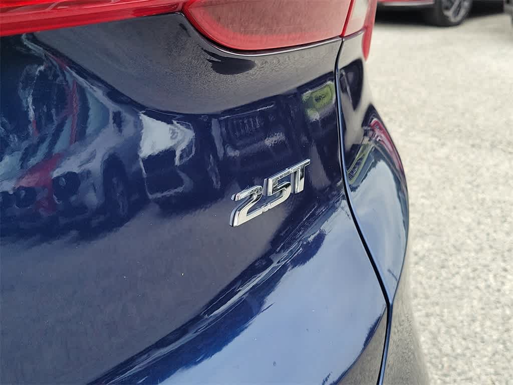 Thumbnail: 2022 Hyundai Santa Fe - 6