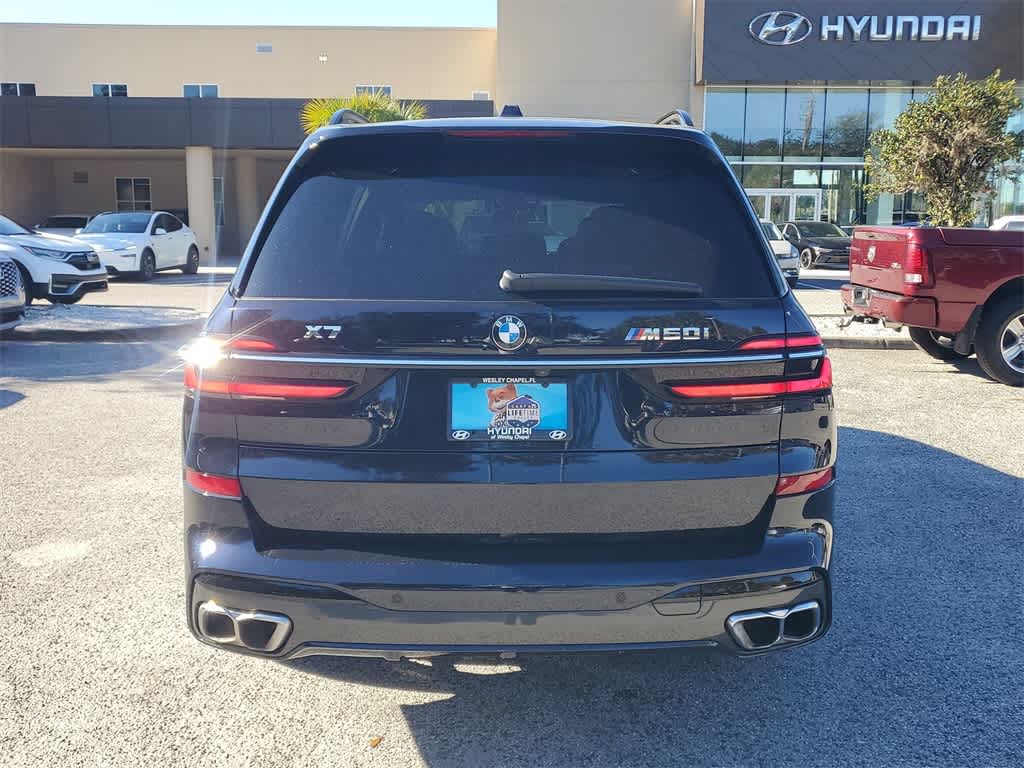 Thumbnail: 2024 BMW X7 - 10