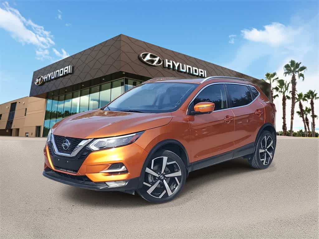 Thumbnail: 2021 Nissan Rogue Sport - 1