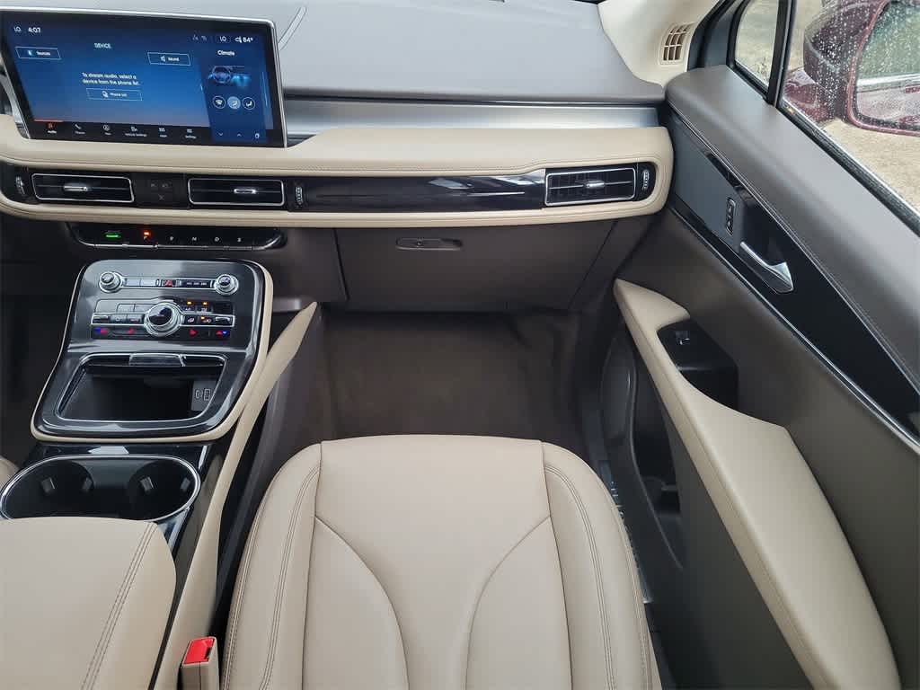 Thumbnail: 2023 Lincoln Nautilus - 14