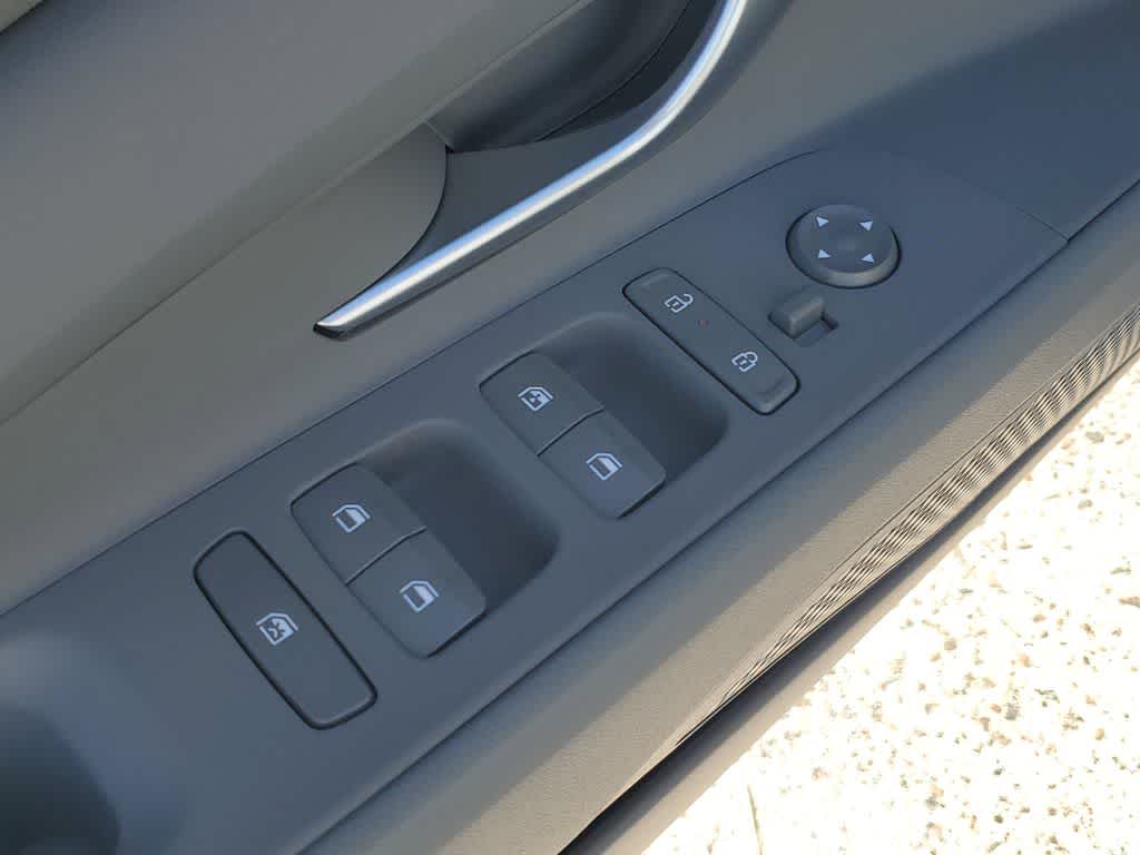 Thumbnail: 2026 Hyundai Elantra - 18