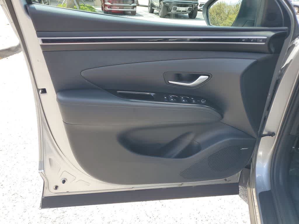 Thumbnail: 2023 Hyundai Tucson - 16