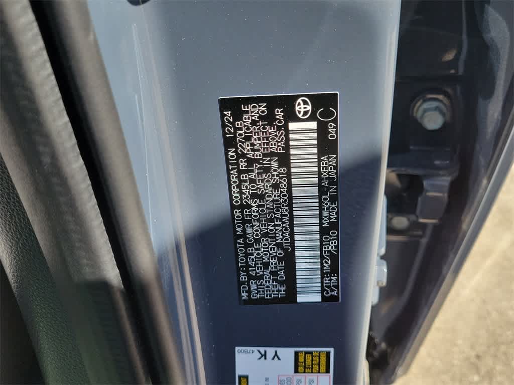 Thumbnail: 2024 Toyota Prius - 19