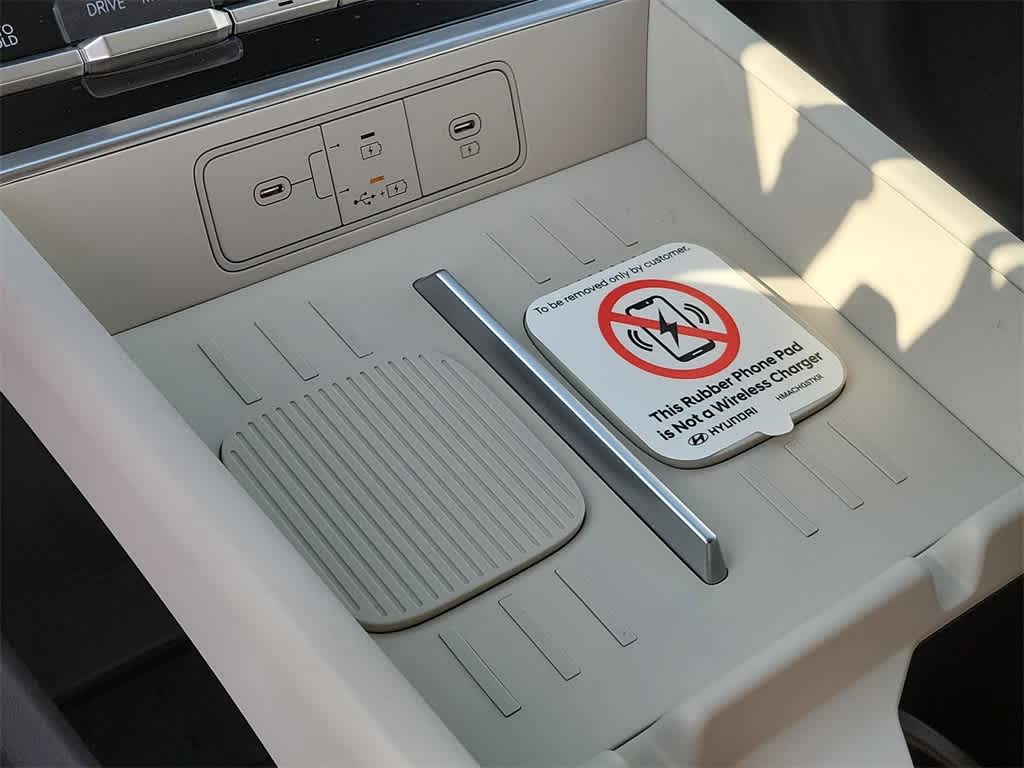 2025 Hyundai Santa Fe SE 34