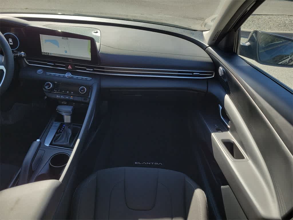 Thumbnail: 2024 Hyundai Elantra - 12