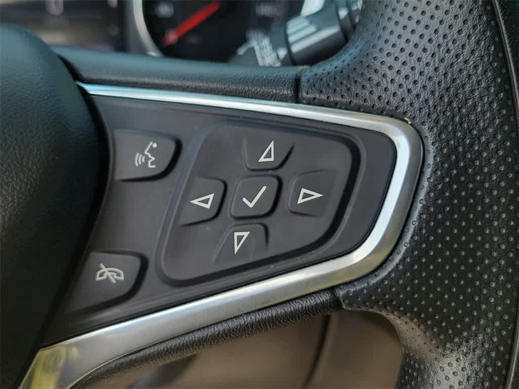 Thumbnail: 2022 Chevrolet Equinox - 25