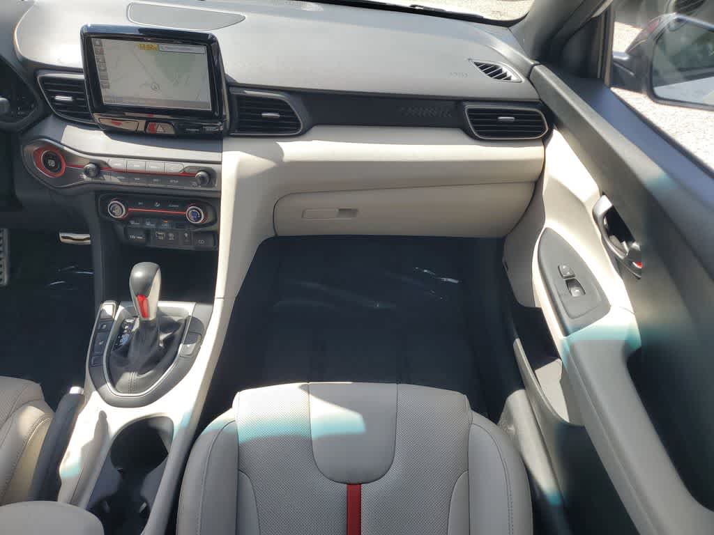 Thumbnail: 2020 Hyundai Veloster - 11