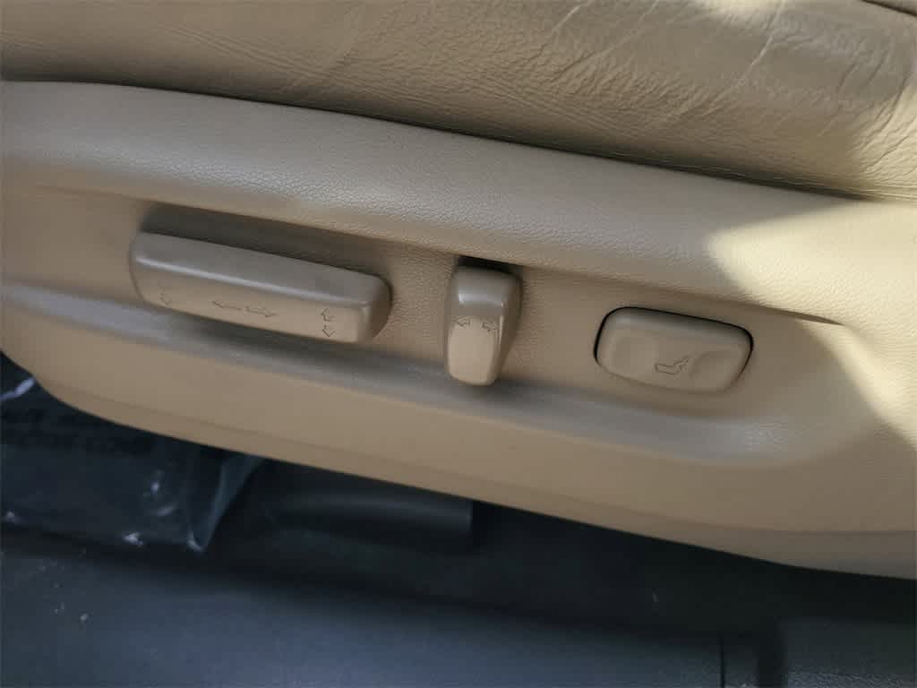 Thumbnail: 2018 Honda Pilot - 22