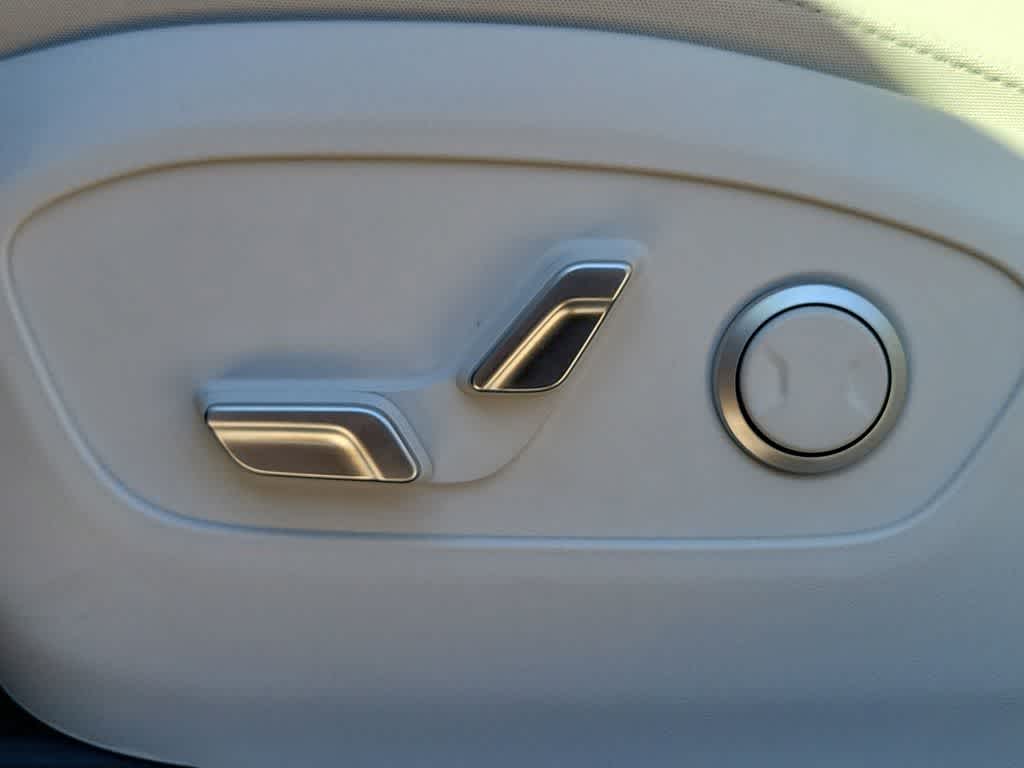 Thumbnail: 2026 Hyundai Ioniq - 22