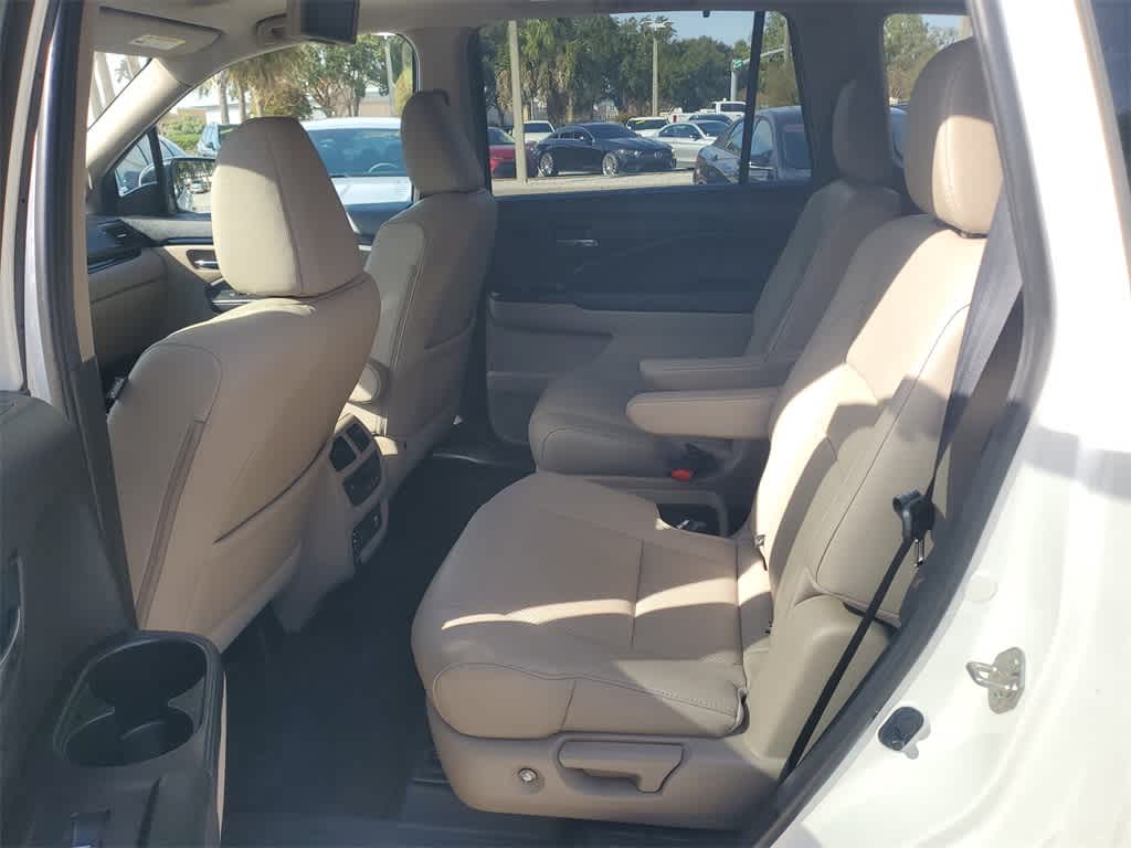 Thumbnail: 2018 Honda Pilot - 11