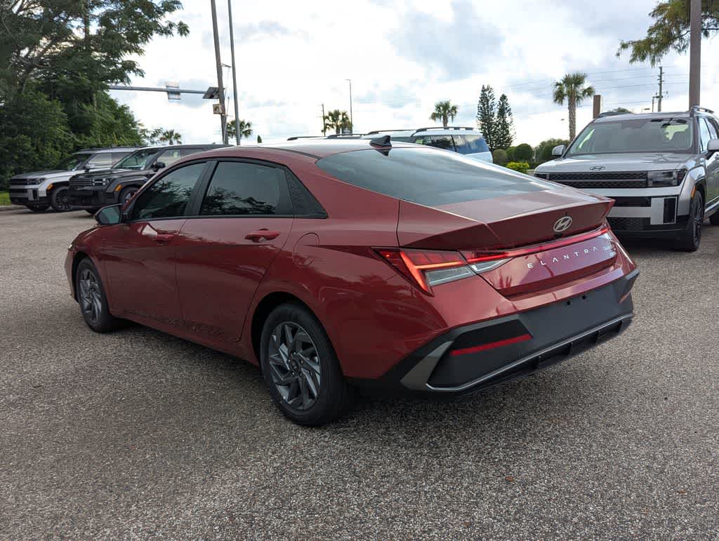 Thumbnail: 2026 Hyundai Elantra - 4