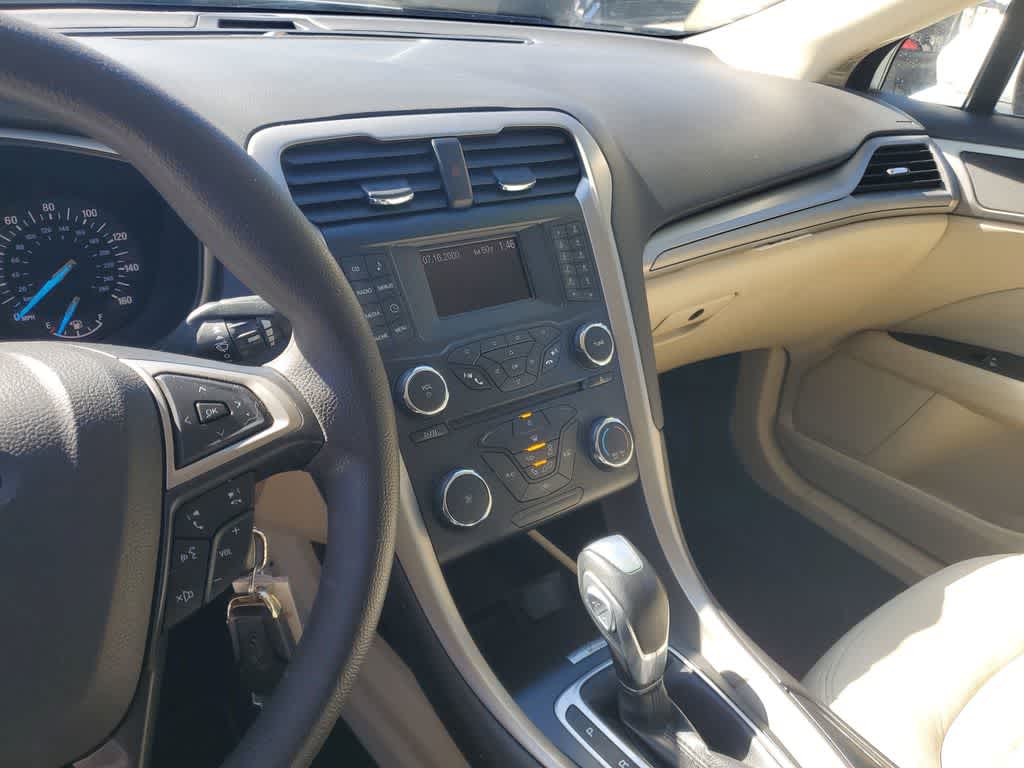 Thumbnail: 2013 Ford Fusion - 31