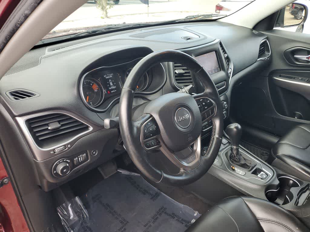 Thumbnail: 2019 Jeep Cherokee - 23