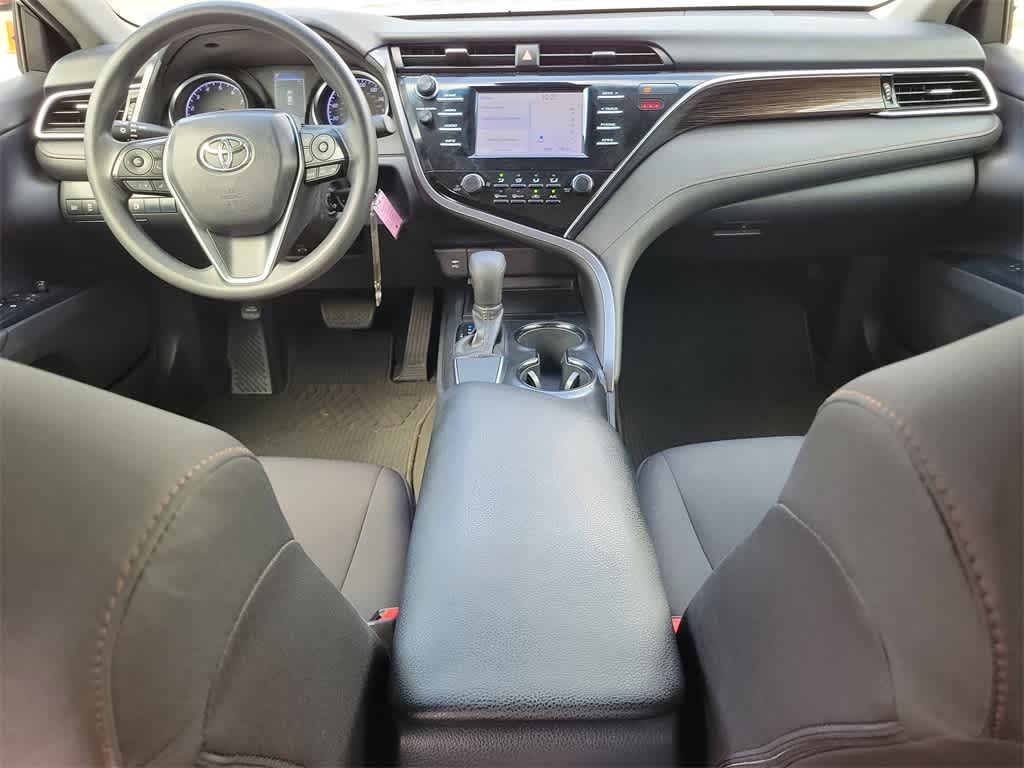 Thumbnail: 2018 Toyota Camry - 11