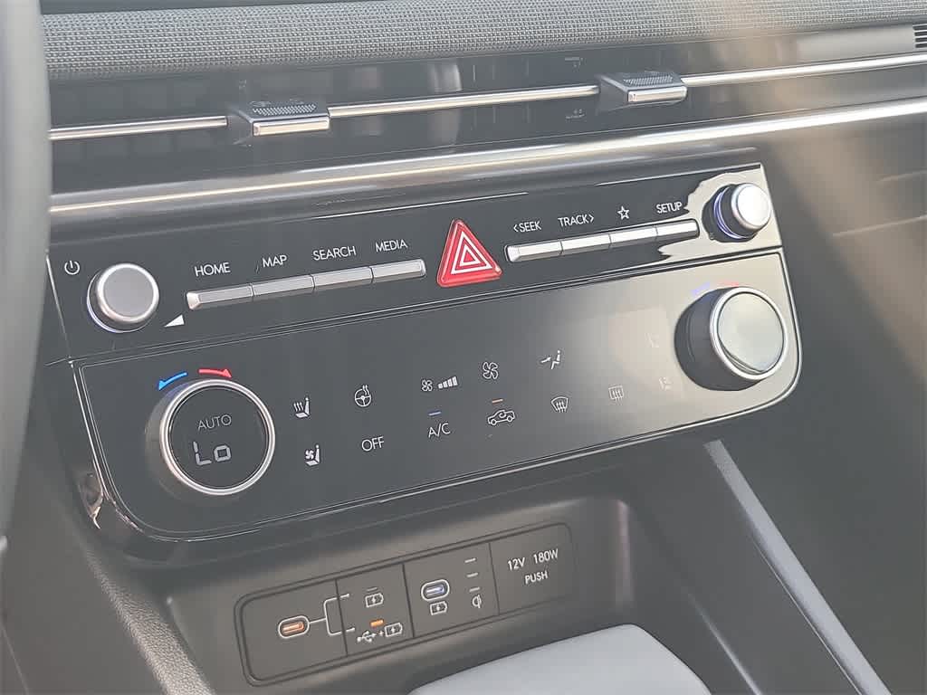 Thumbnail: 2025 Hyundai Santa Cruz - 28