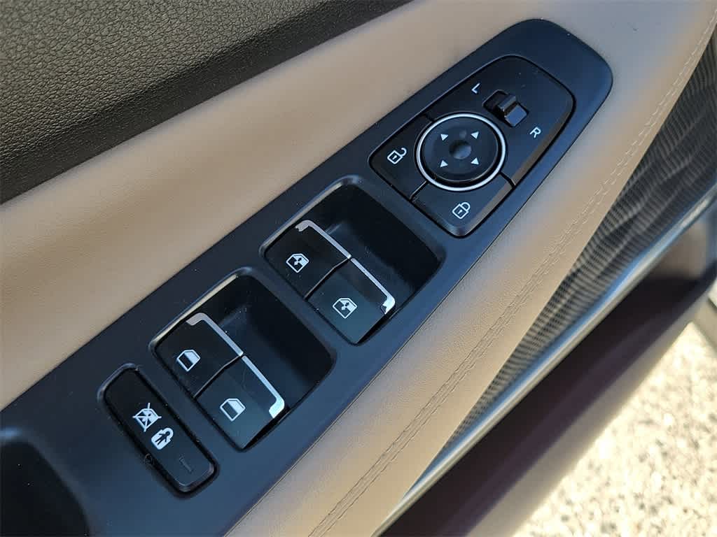 Thumbnail: 2020 Hyundai Santa Fe - 19