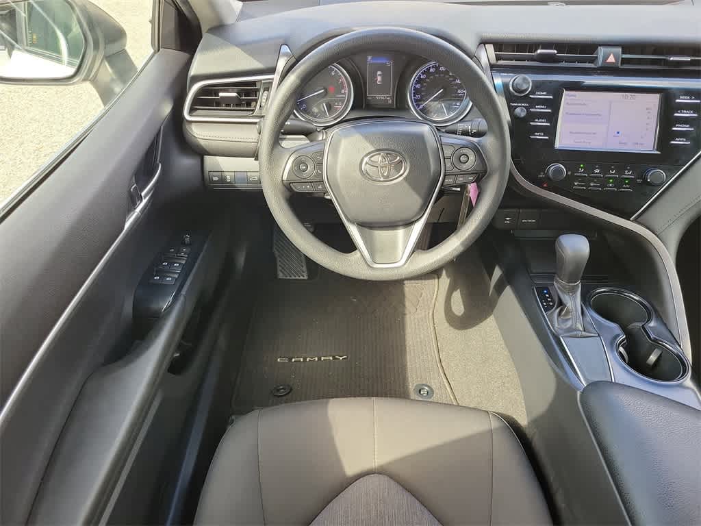 Thumbnail: 2018 Toyota Camry - 14