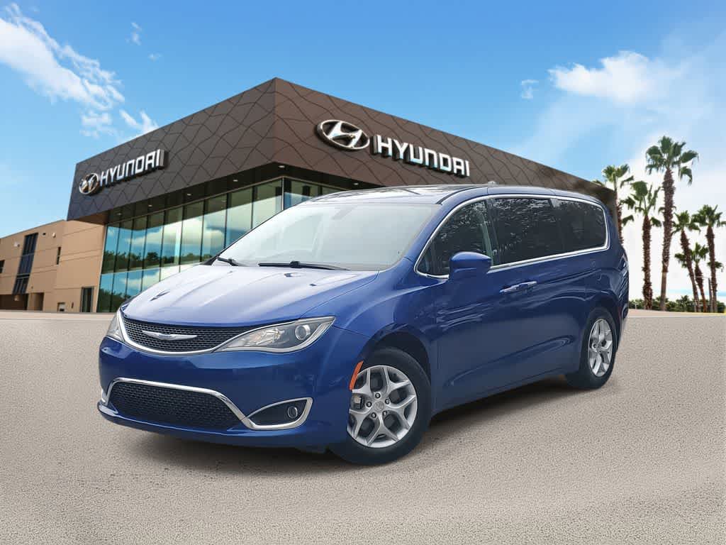 2020 Chrysler Pacifica Touring -
                  Wesley Chapel, FL