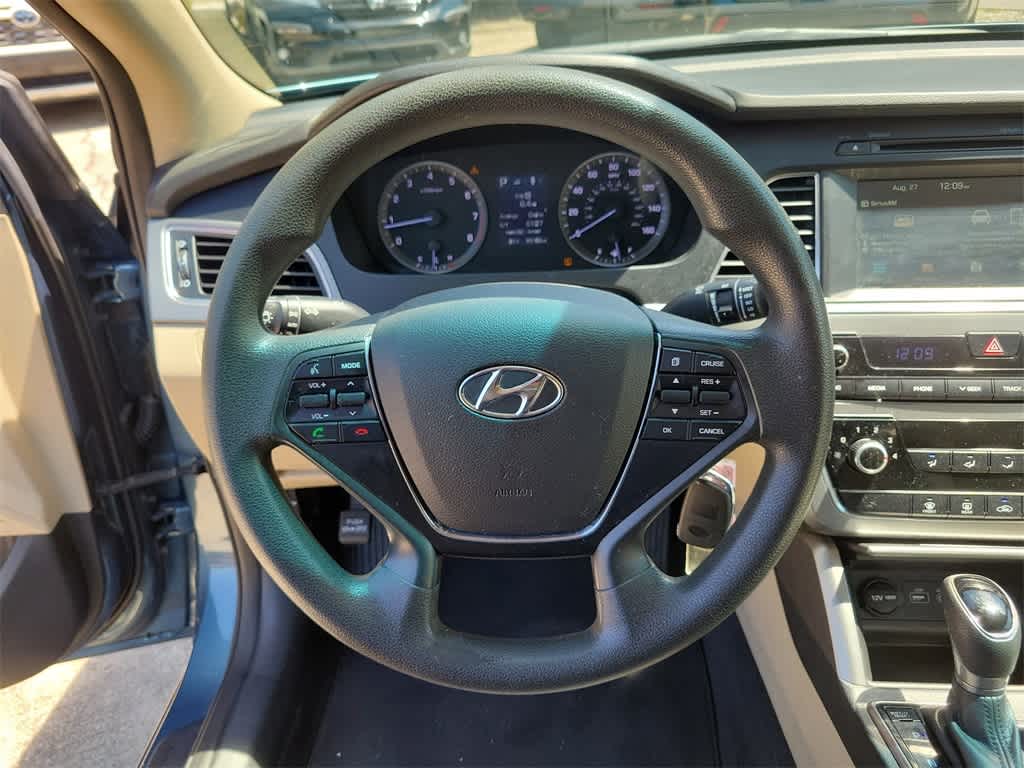 Thumbnail: 2016 Hyundai Sonata - 23