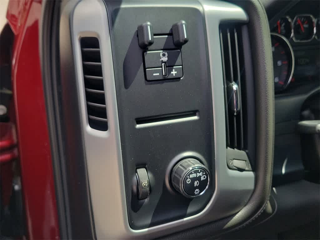 Thumbnail: 2016 GMC Sierra 1500 - 22