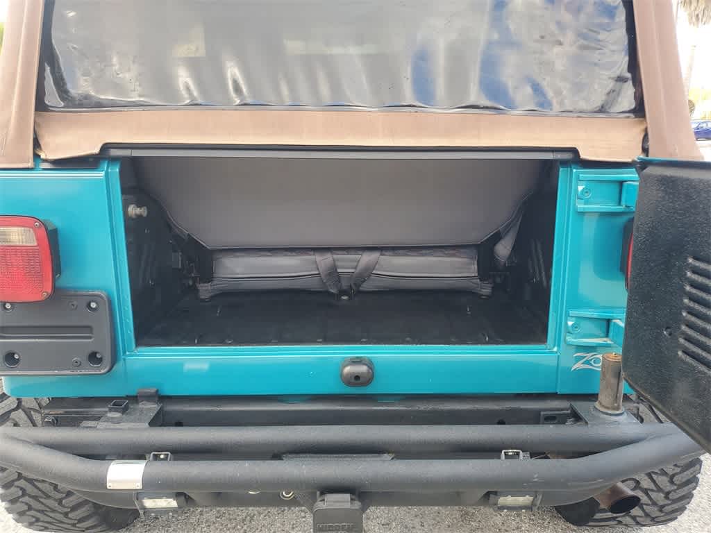 Thumbnail: 1998 Jeep Wrangler - 9