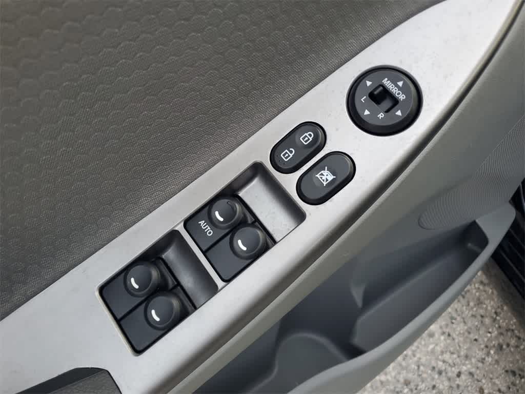 Thumbnail: 2017 Hyundai Accent - 18