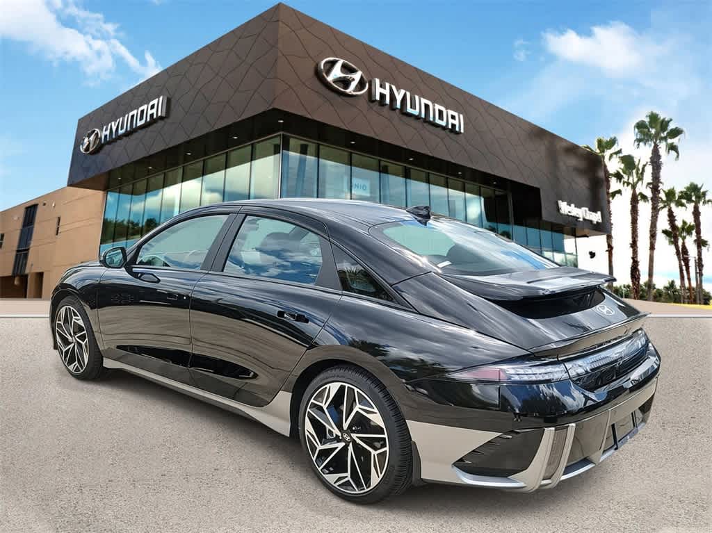 Thumbnail: 2023 Hyundai Ioniq 6 - 4